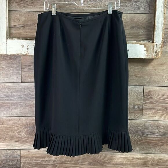 LE SUIT Women Slippery Polyester Pencil Skirt Pleated Bottom Black Size 14 - Picture 5 of 8